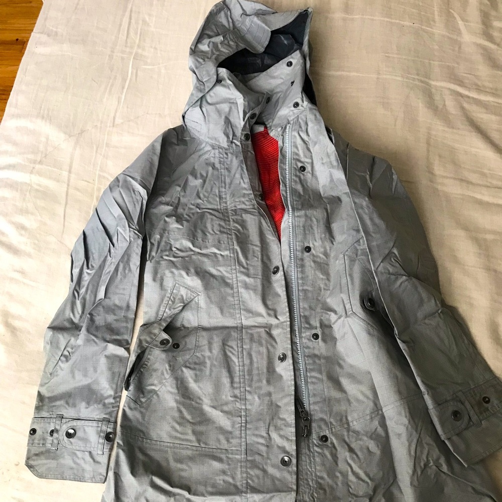 Nau xs rain jacket